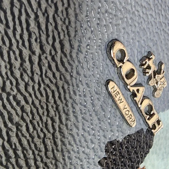 Coach ACCORDION ZIP WALLET IN FIELD FLORA PRINT COATED CANVAS - Picture 8 of 11